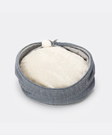 Cat Sleeping Bag, Enclosed Cat House Bed - restyled product photo 2